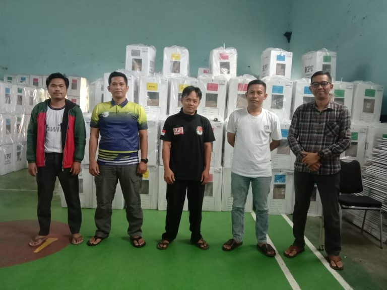 Pantau TPS, Ketua PPK Kec.Cisompet: Alhamdulillah, Pemilu di Garut Lancar Aman dan tanpa Kendala