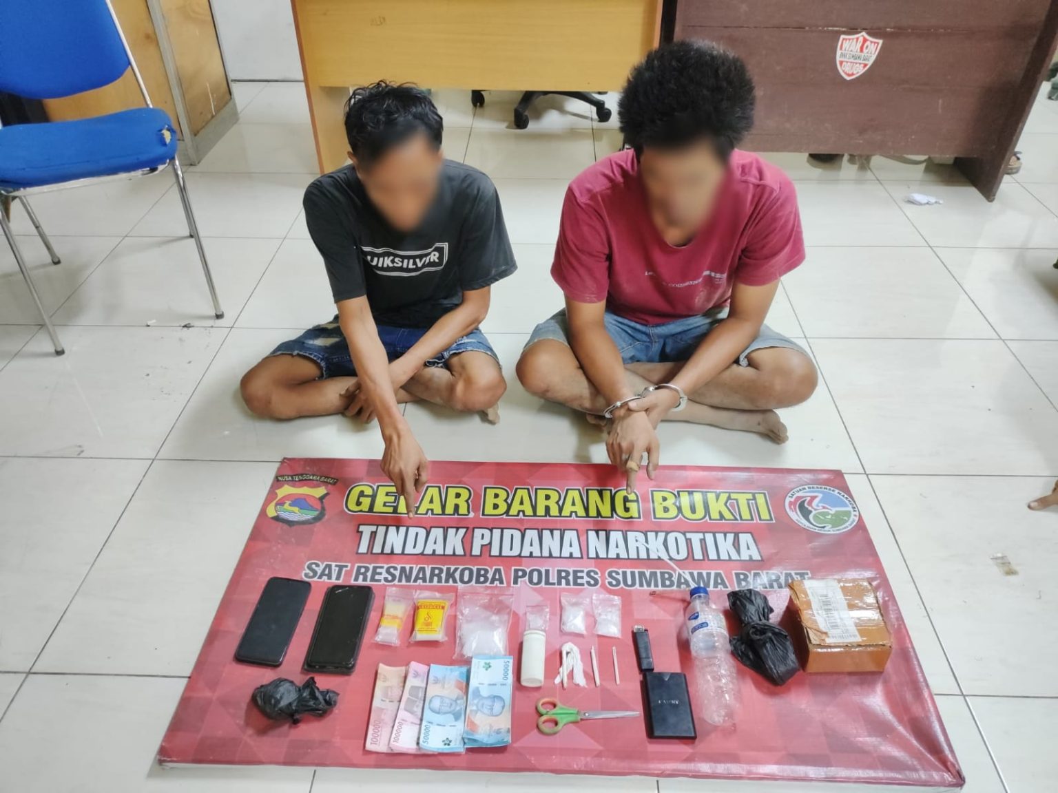 Pria Paruh Baya Beserta 2 Rekannya Berbisnis Sabu ditangkap Satuan Reserse Narkoba Polres Sumbawa Barat