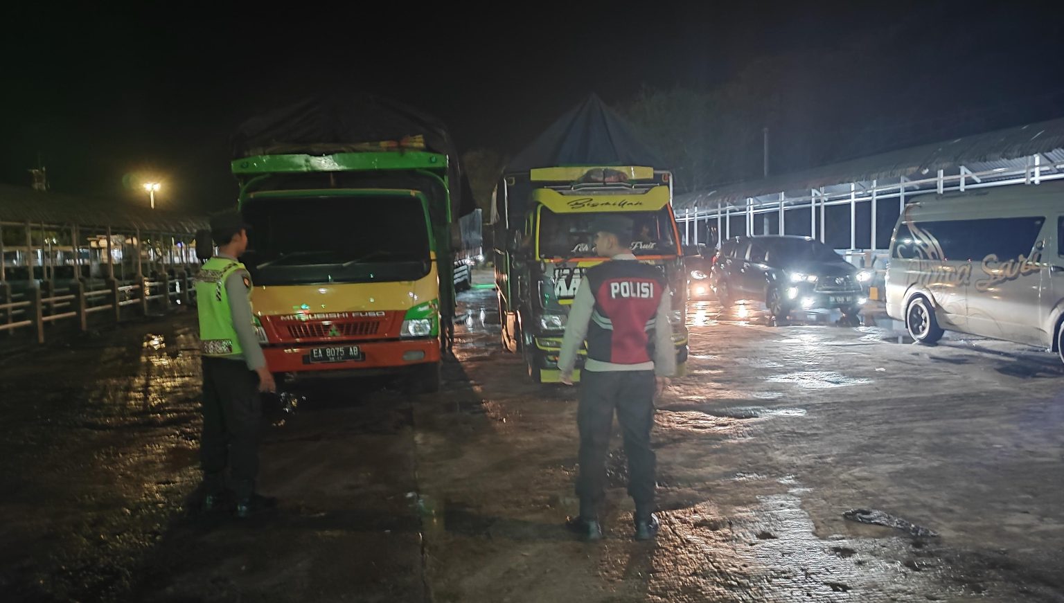 Guna Menciptakan Situasi Aman dan Kondusif, Polsek Kawasan Pelabuhan Laut Tano Laksanakan Pengecekan Pengguna Jasa Pelabuhan