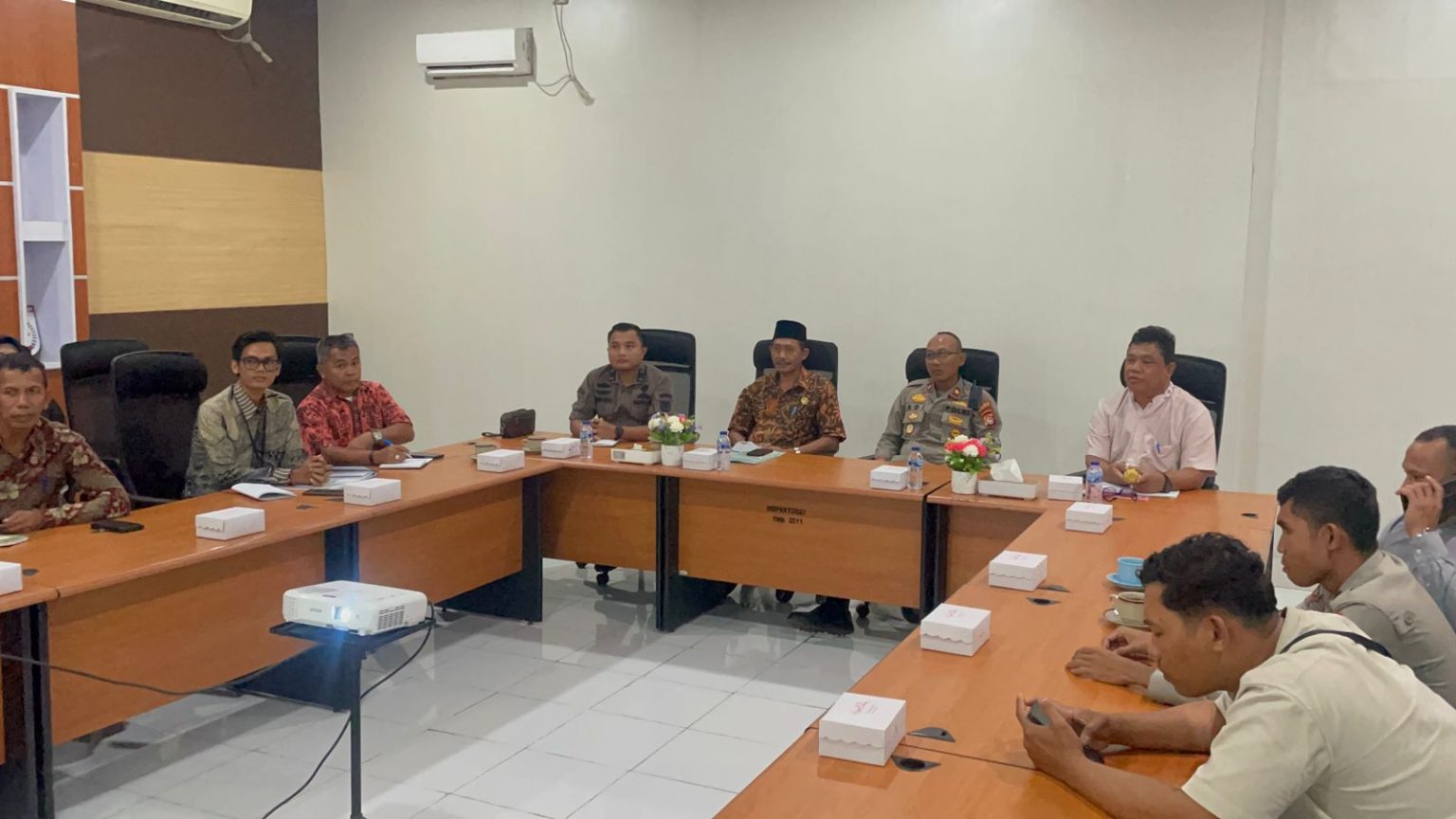 Tim Saber Pungli Sumbawa Barat Gelar Rapat Koordinasi dan Evakuasi satu Semester