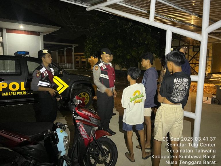 Upaya Cegah Gangguan Kamtibmas Polres Sumbawa Barat Rutin Melaksanakan Patroli di Wilayah Sunbawa Barat
