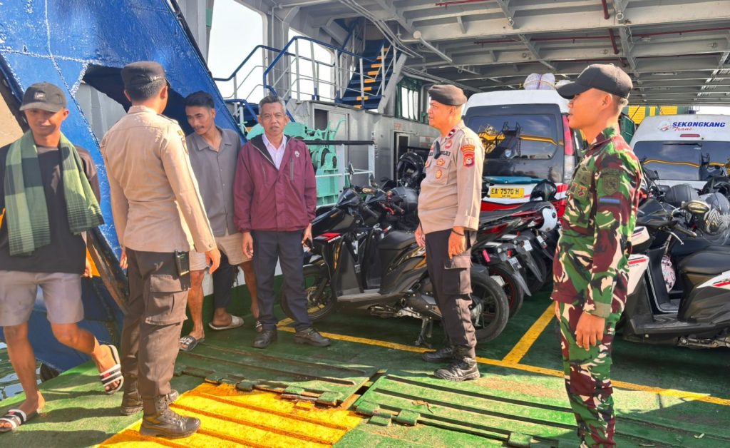 Gabungan TNI-Polri Gelar Pengecekan Situasi Pastikan Aktifitas Masyarakat Aman dan Nyaman