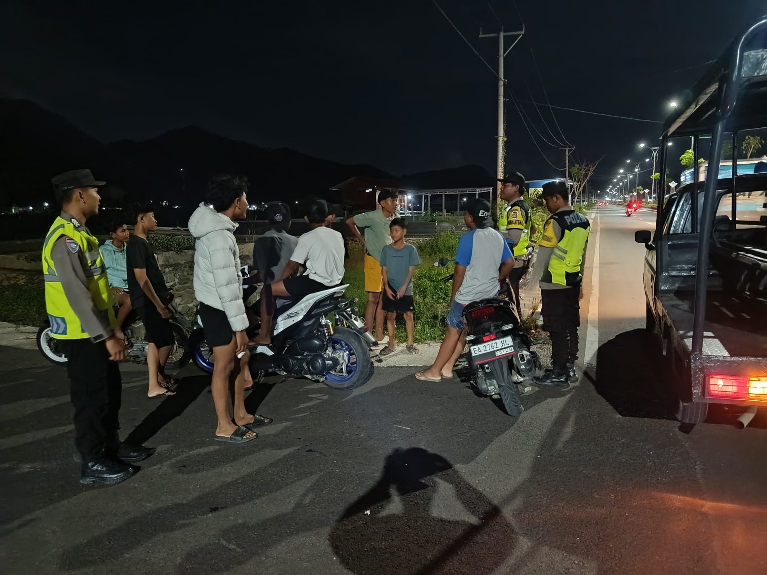 Patroli Malam Polres Sumbawa Barat Jaga Kamtibmas dan Upaya Cegah Kenakalan Remaja