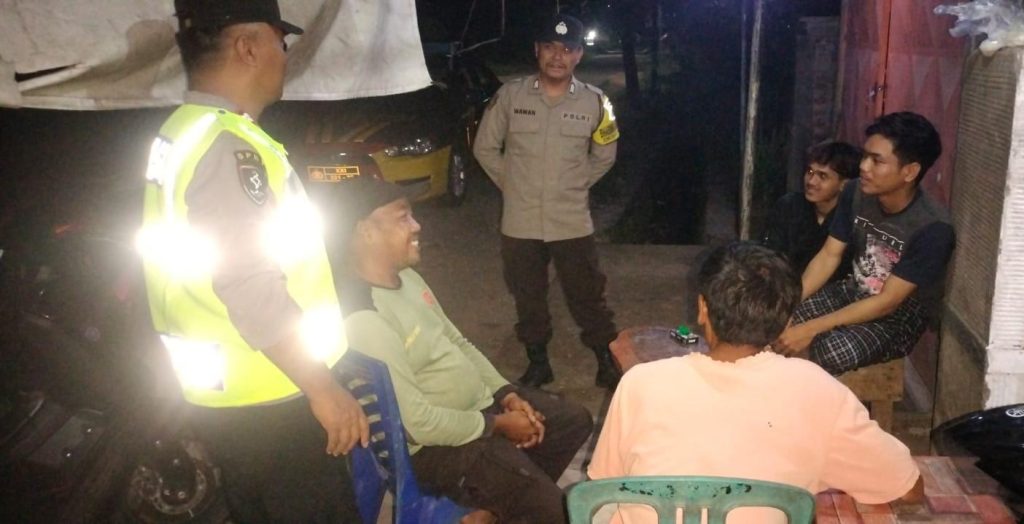 Polsek Jereweh Laksanakan Patroli Dialogis Mantap di Desa Dasan Anyar