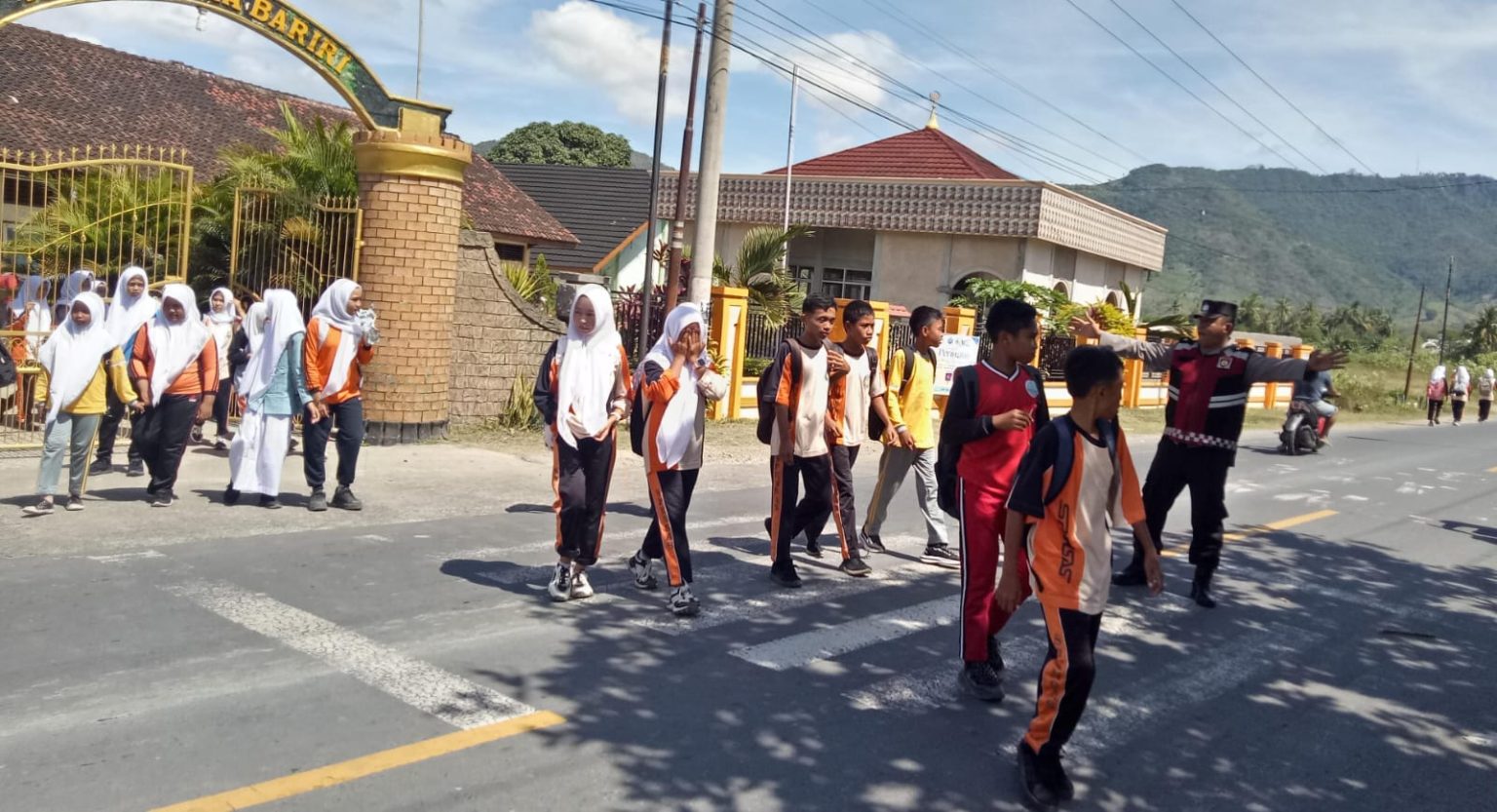 Rawan Siang, Ciptakan Situasi Nyaman dan Aman pada jam Pulang sekolah.