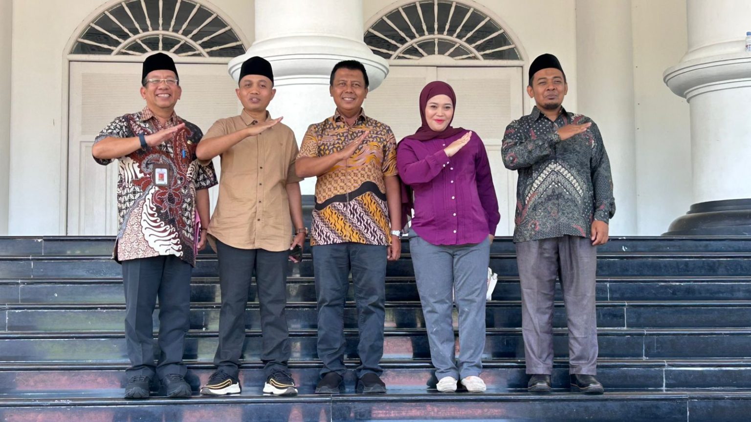 KSB Perkuat Keterbukaan Informasi, Bupati Sambut KI NTB