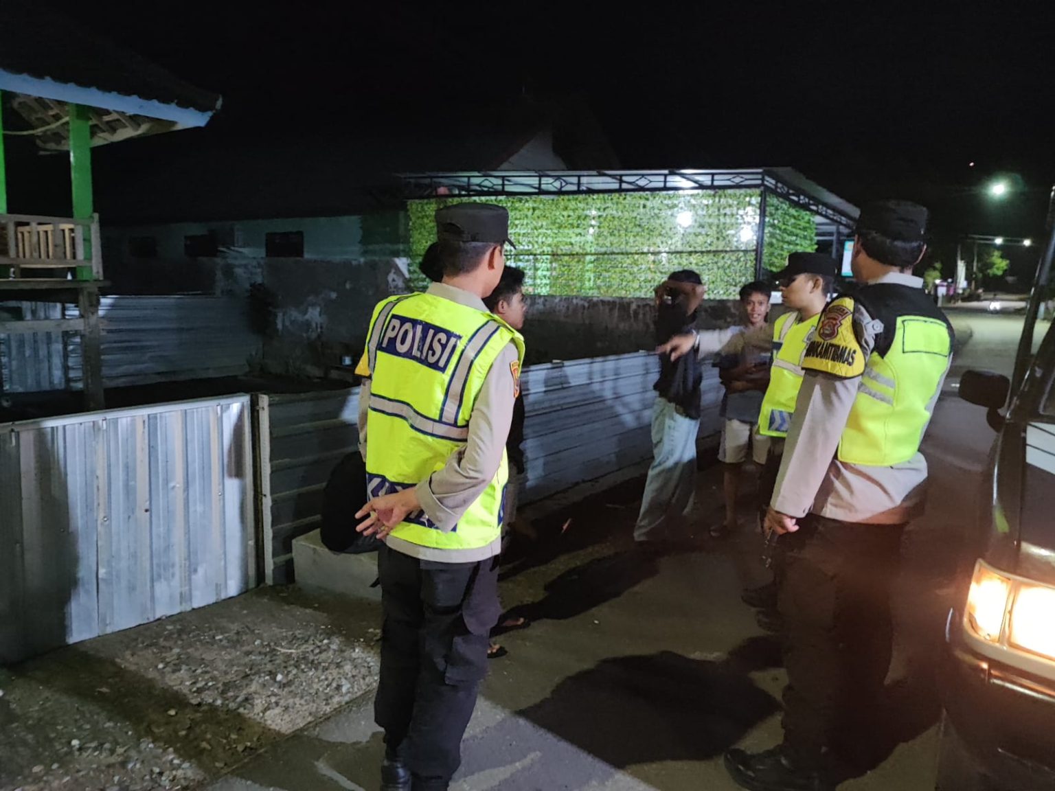 Polsek Taliwang Gencarkan Patroli Dialogis, Ajak Warga Aktif Jaga Kamtibmas