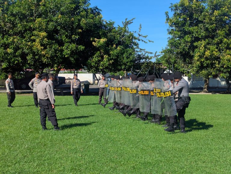 Polres Sumbawa Barat Gelar Latihan Dalmas, Tingkatkan Kesiapsiagaan Personel