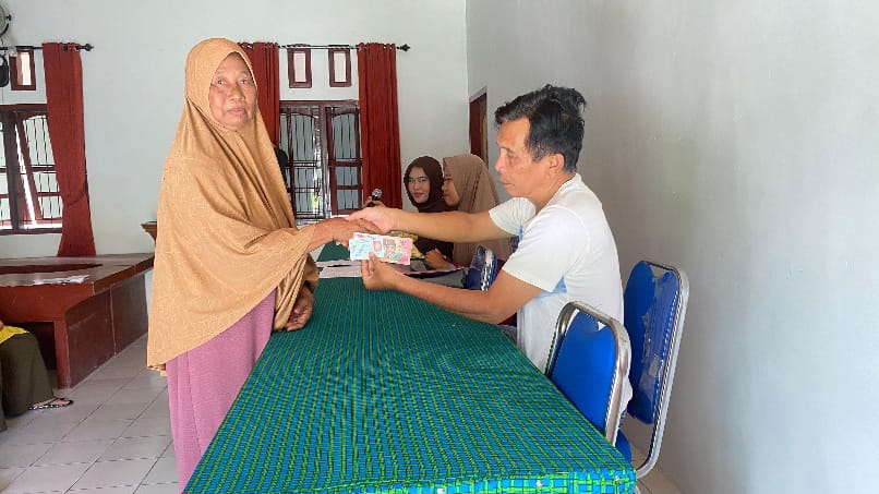 Pemdes Lalar Liang Salurkan BLT-DD Tahap I Tahun 2026