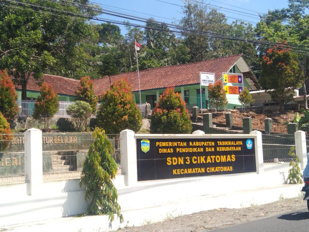Paska Libur, Wajah SDN 3 Cikatimas Kab Tasik Lebih Asri dan Nyaman