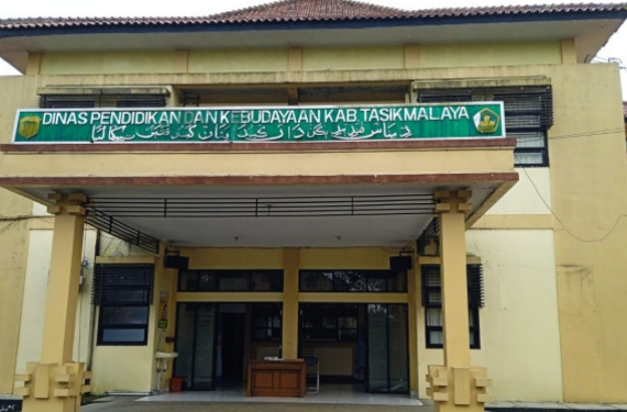 Proyek Revitalisasi SD di Kab Tasik Diduga Diborongkan Hingga Dipotong Pengusung 30%, Dedi Supriadi Nilai Kabid SD Tutup Mata